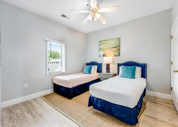 Pier Pointe Villas B102